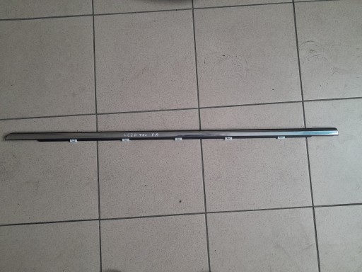 KIA CEED II 2012-15 СКРЕБКОВАЯ ПОЛОСА ПРАВАЯ ЗАДНЯЯ