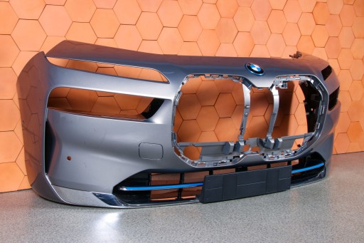 BMW 7 G70 i7 bumper front front colour C4A