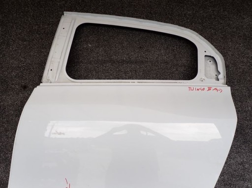 RENAULT TWINGO III 14- door left rear. rear part