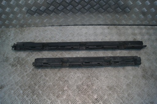 31386132 31386130 - Volvo V90 II Slide Кріплення накладки на пороги Право Право