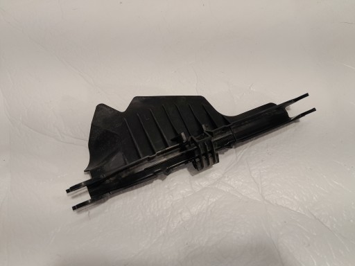AUDI A4 A5 F5 8W Blende Abdeckung des Querlenkers links heck 8W0505561B