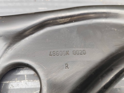 TOYOTA YARIS IV Querlenker rechts