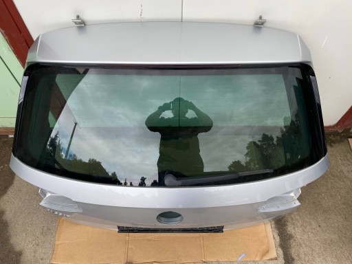 VW PASSAT B8 KOMBI originál trunk door boot rear part LA7W SREBRNY