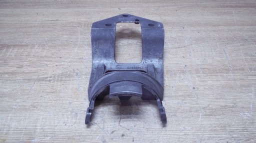 21468479 - КРІПЛЕННЯ БАЧКА ГІДРОПІДСИЛЮВАЧА VOLVO FH4