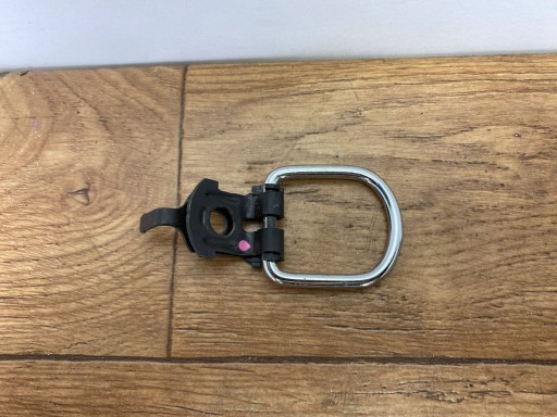 bracket boot oczko holder Cadillac Escalade IV 2015+