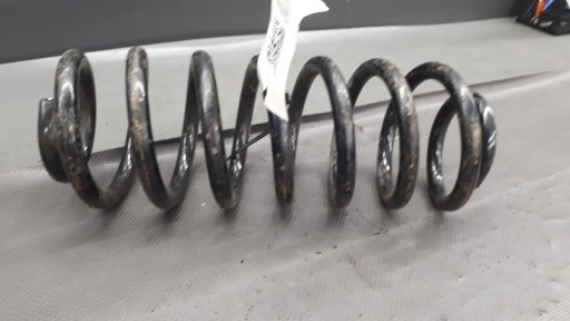 Пружина передняя Audi A8 D2