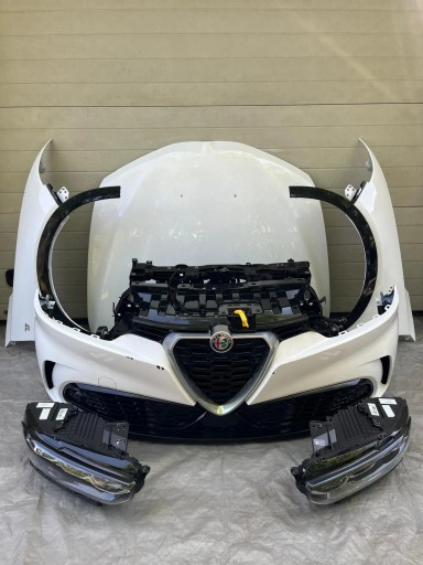 CPC1005 - Капот Alfa Romeo Tonale, бампер, крило, ремінь, лампи, радіатори