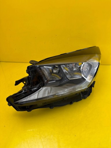 light left front Toyota Aygo X Led Zwykla 2022