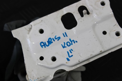 beam tip siders of a bumper left rear part TOYOTA AURIS II 2 KOMBI