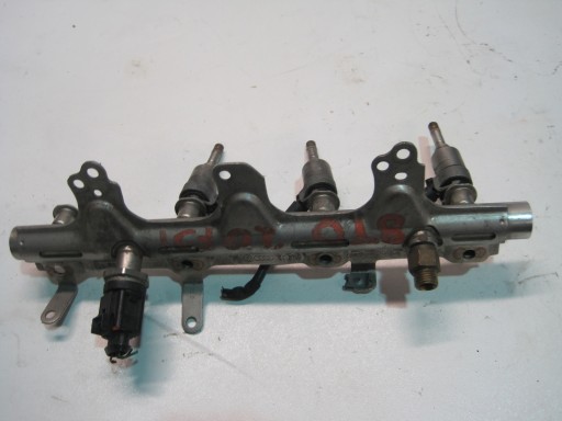 Rampe injection VW AUDI SEAT SKODA 06J133317J