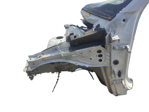 quarter left VOLVO XC40 (2017-2022) KOD LAKIERU 729
