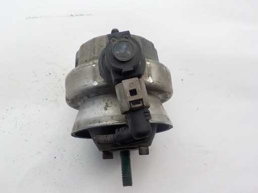 AUDI A6 C6 3.0 TDI holder engine mount 4F0199379H