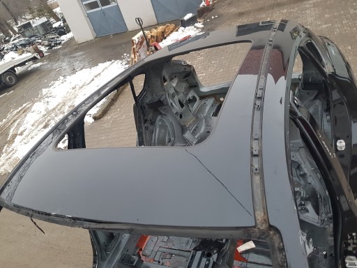 MASERATI LEVANTE ДАХ