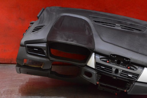 dashboard instrument panel console cockpit airbag EU BMW F46 GRAN TOURER 18-21