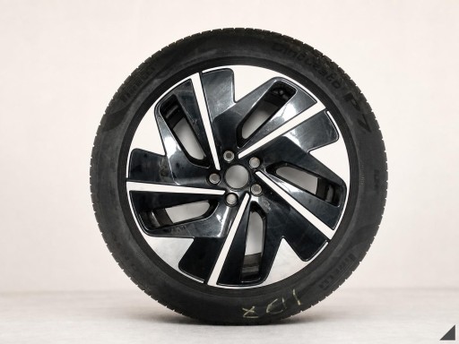 VW ID.7 ID7 kolo disk 8Jx19 ET 45 5x112 gumi PIRELLI 235/50 R19 2025 rok