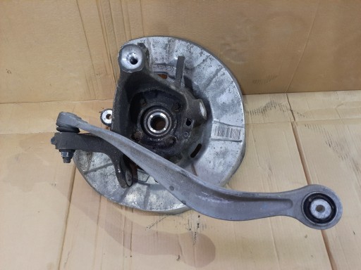 Поворотный кулак левый задний bmw 7 f01 f02 6775853