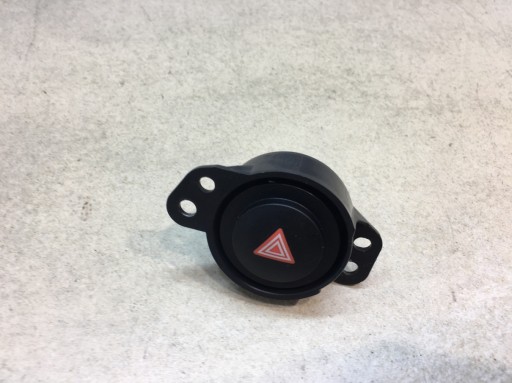 switch of the lights of warning lights TOYOTA AYGO II 15B424