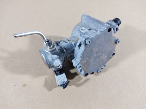 31480558 - VOLVO V40 1.5 T3 12R-вакуумний НАСОС VACUM