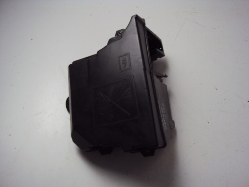 284B04064R - БЛОК ПРЕДОХРАНИТЕЛЕЙ DACIA SANDERO III STEPWAY