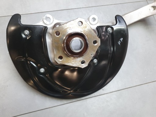 Audi Q8 otoč pravá předek přední 4M0407242K 4M0407560
