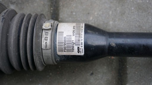 VOLVO XC90 2.4 D5 163KM - semi-axis right front AUTOMAT