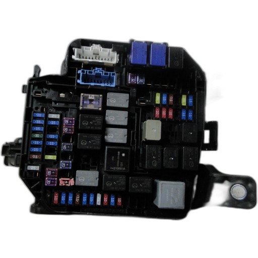 2022R - Блок запобіжників mazda mx-30 2022 e-skyactiv ел