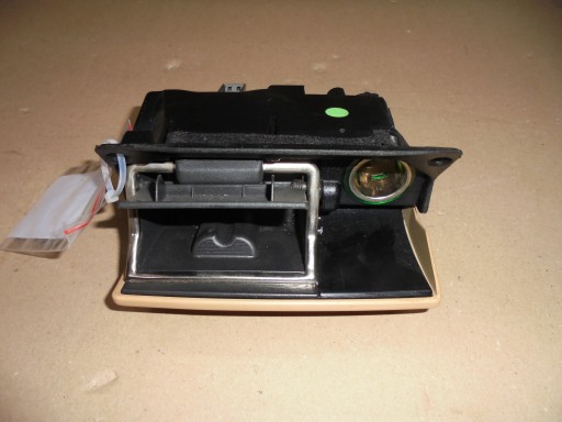 1 - Попільничка задня MASERATI QUATTROPORTE 4.2 V8 2006