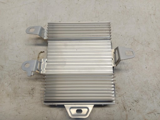 TESLA MODEL Y 2022r amplifier RADIA 1507152-01-B