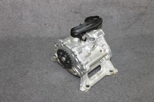 BMW G42 G20 G22 G30 G32 G01 G02 G29 4.0i B58B30B/C oil pump - 9895359