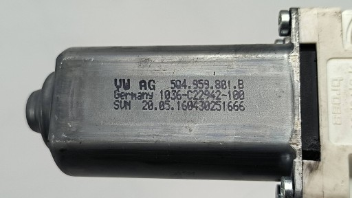 mini motor windows right rear part 5Q4959801B VOLKSWAGEN PASSAT B8