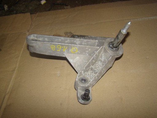 Nissan Qashqai J10 1.6 B лапа крепление