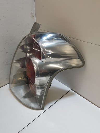 light right rear TOYOTA AVENSIS VERSO
