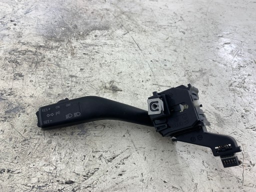 VW TOURAN et Bouton MANETKA Indicateurs de direction 1K0953513A