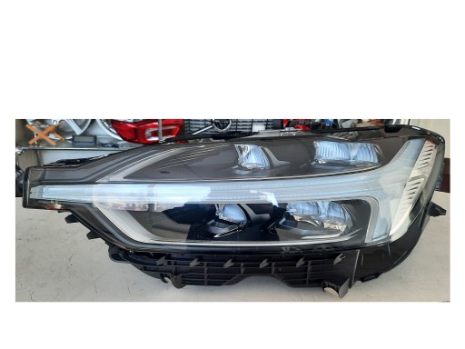 ФАРА ЛЕВАЯ VOLVO XC60 2017-2022 31655229