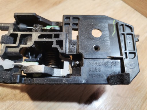 lock door right rear part MAZDA 3 BM 13-18r
