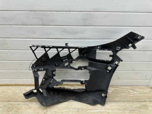 BMW 3 G20 G21 support right of a bumper of the front holder front 8069348