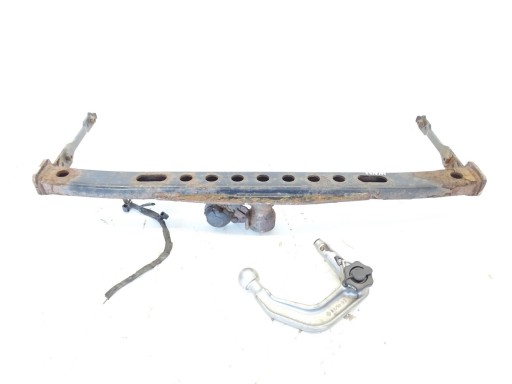 tow sider ODPINANY KULA AUDI A3 8V sedan 8V4800491