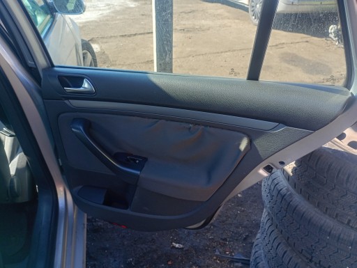 mécanisme abaissement mécanisme essuie glaces droite arrière VW Golf V 5 07-09