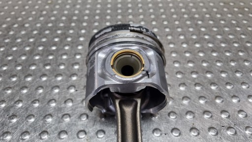 píst KORBOWOD 3 038J AXD VW T5 TOUAREG 7L 2.5 TDI