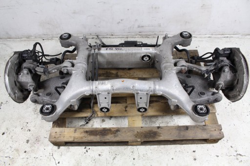 4,0 5,0 - Підвіска задня права 4.0 5.0 bmw 6 f12 f13 f10