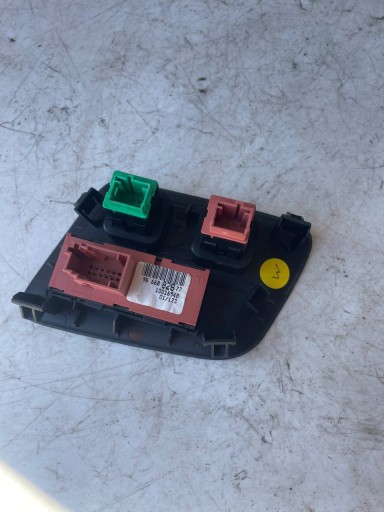 Schalter PANEL ESP ASYSTENTA PDC CITROEN C4 II B7 9666882877