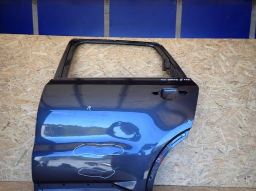 KIA SORENTO IV 20- door left rear. rear part