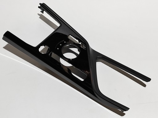 84605-AT000 - Niro II рамка панель корпус важіль передач Автомат 22-24р. оригінал Європа