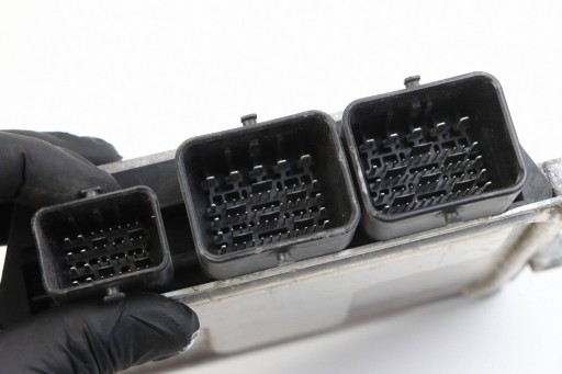 PEUGEOT 208 und modul bedienteil des motors 1.2 9805895780 V29035181A