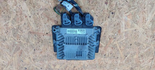 1 - Компьютер контроллера двигателя citroen c4 5ws40690b-t