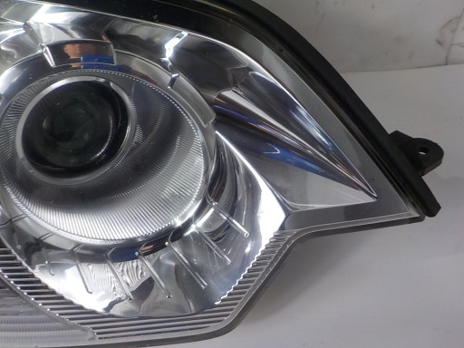 OPEL ANTARA XENON light right front front UK