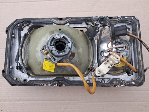light front right BOSCH MERCEDES W116 SE SEL 1168200261