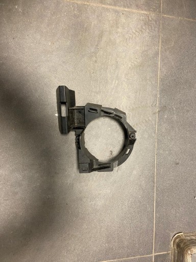 RENAULT MODUS pravá mřížka nárazníku držák mlhovky 8200259252