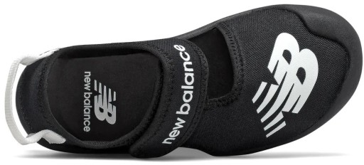 Босоніжки New Balance розмір 22,5 чорні