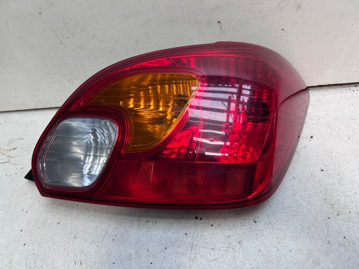 spacrt2 - Ліхтар задній правий mitsubishi spacestar